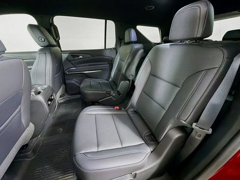 New 2026 Chevrolet Traverse LT w/ Midnight/Sport Edition AWD/4WD image 17