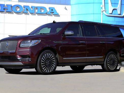 Used 2019 Lincoln Navigator L Black Label AWD/4WD image 1