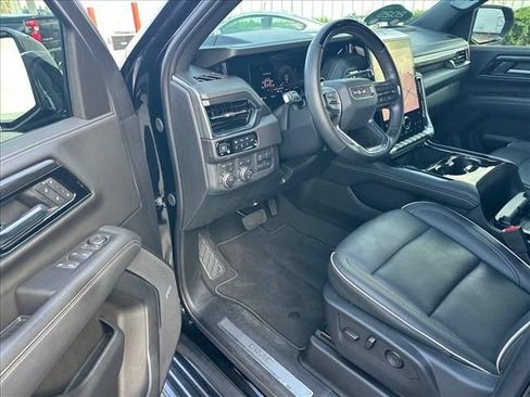 Certified 2025 GMC Yukon Elevation AWD/4WD image 16