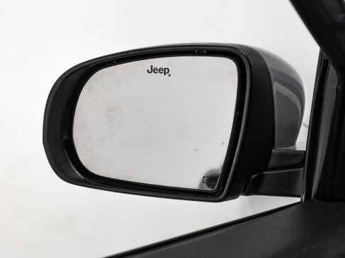 Used 2021 Jeep Compass Latitude AWD/4WD image 34