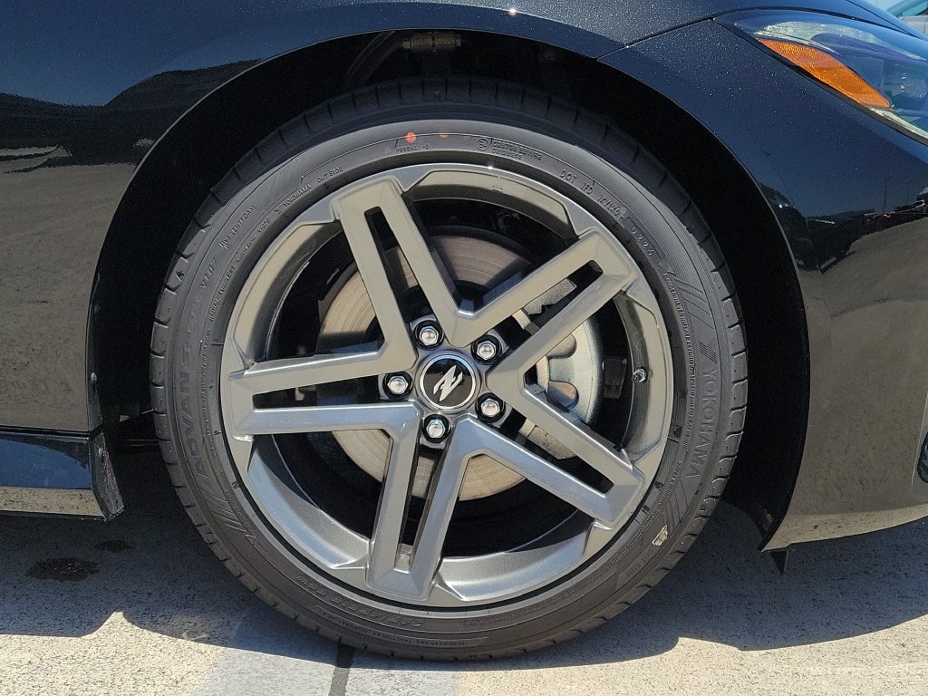 New 2026 Nissan Z Sport w/ Floor Mat Package RWD image 4
