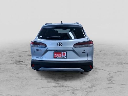 New 2026 Toyota Corolla Cross LE image 8