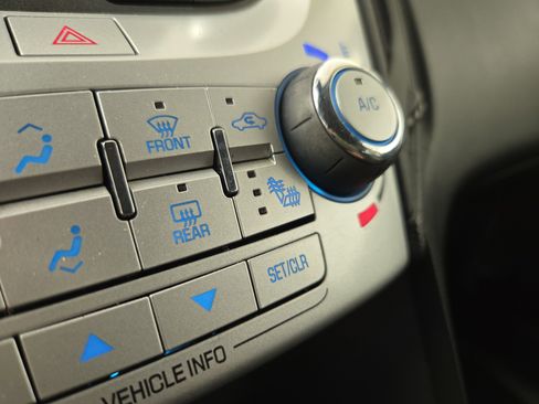 Used 2016 Chevrolet Equinox LT w/ Convenience Package image 24