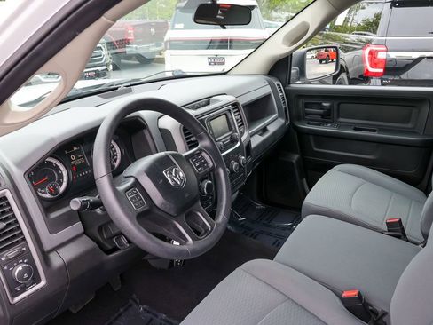 Used 2019 RAM 1500 Express w/ Express Value Package AWD/4WD image 24