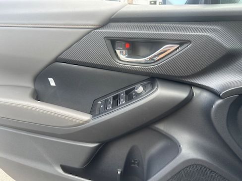 New 2025 Subaru Crosstrek 2.5i Limited w/ Popular Package #3A image 12