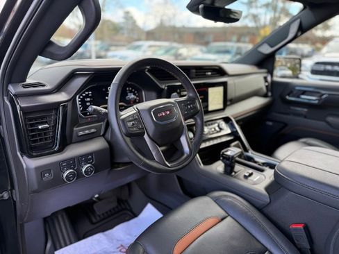 Used 2025 GMC Sierra 1500 AT4 w/ AT4 Premium Package image 13