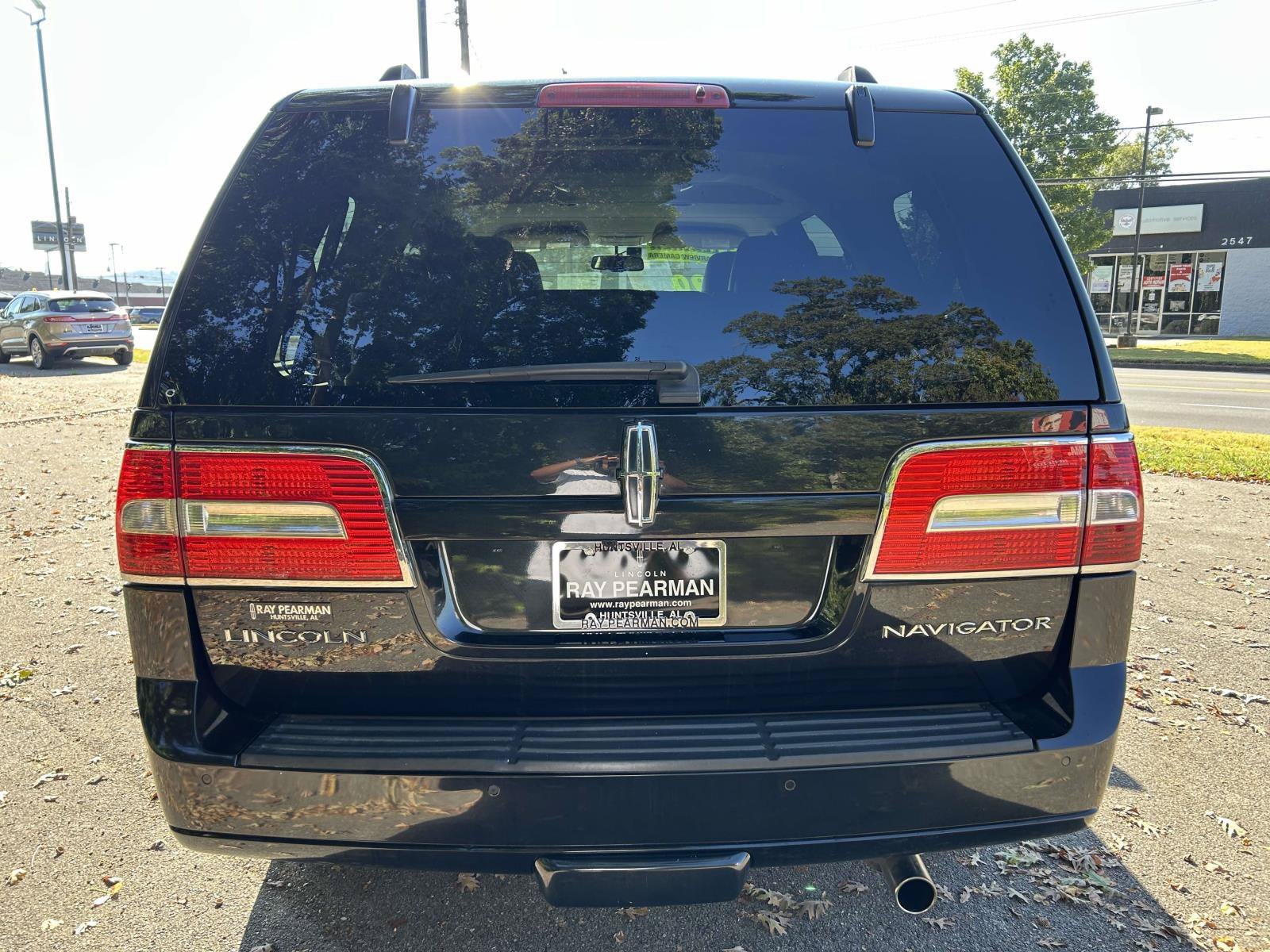 Used 2014 Lincoln Navigator 2WD image 6