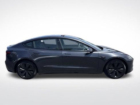 Used 2024 Tesla Model 3 Standard Range RWD image 2