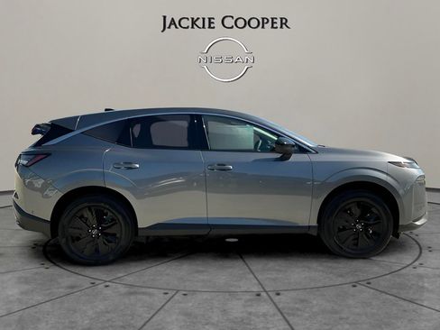 Certified 2025 Nissan Murano SV w/ Cargo Package image 5