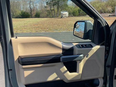 Used 2019 Ford F150 XLT w/ Equipment Group 302A Luxury image 20