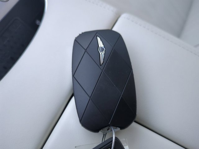 Used 2023 Genesis G90 3.5T AWD/4WD image 29