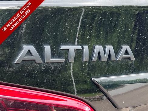 Used 2018 Nissan Altima 2.5 SR w/ SR Midnight Edition FWD image 2