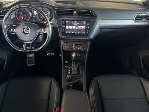 Used 2021 Volkswagen Tiguan SE R-Line image 12