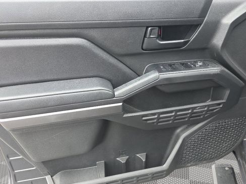 Used 2025 Toyota Tacoma SR5 RWD image 11