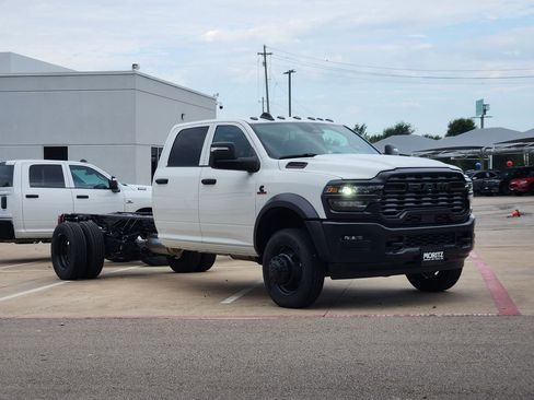 New 2026 RAM 5500 Tradesman AWD/4WD image 2