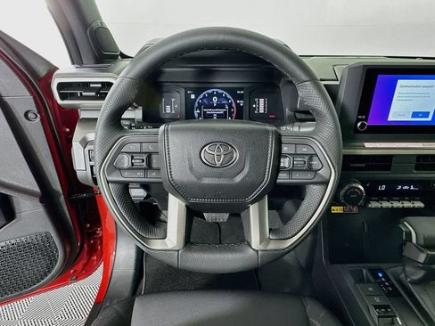 Certified 2026 Toyota Tacoma SR5 w/ SR5 Upgrade Package AWD/4WD image 11