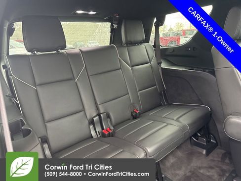 Used 2022 Cadillac Escalade Premium Luxury image 11