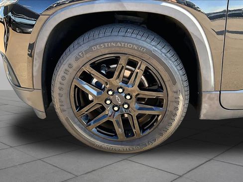 Used 2019 Chevrolet Traverse LS w/ LPO, Blackout Package FWD image 9