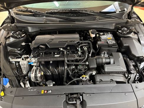 Used 2025 Kia K4 LXS image 31