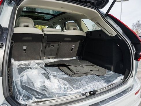 New 2026 Volvo XC60 B5 Ultra w/ Protection Package Premier image 10