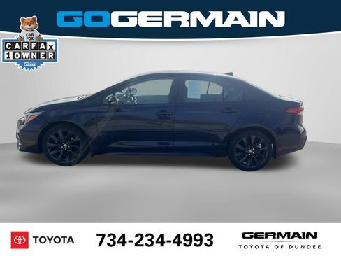 Used 2024 Toyota Corolla SE w/ SE Premium Package FWD image 11