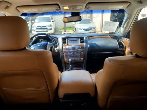 Used 2016 INFINITI QX80 4WD w/ Signature Edition Package image 37