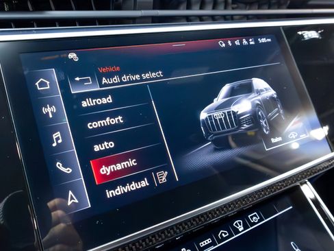 Used 2023 Audi SQ7 Prestige image 74