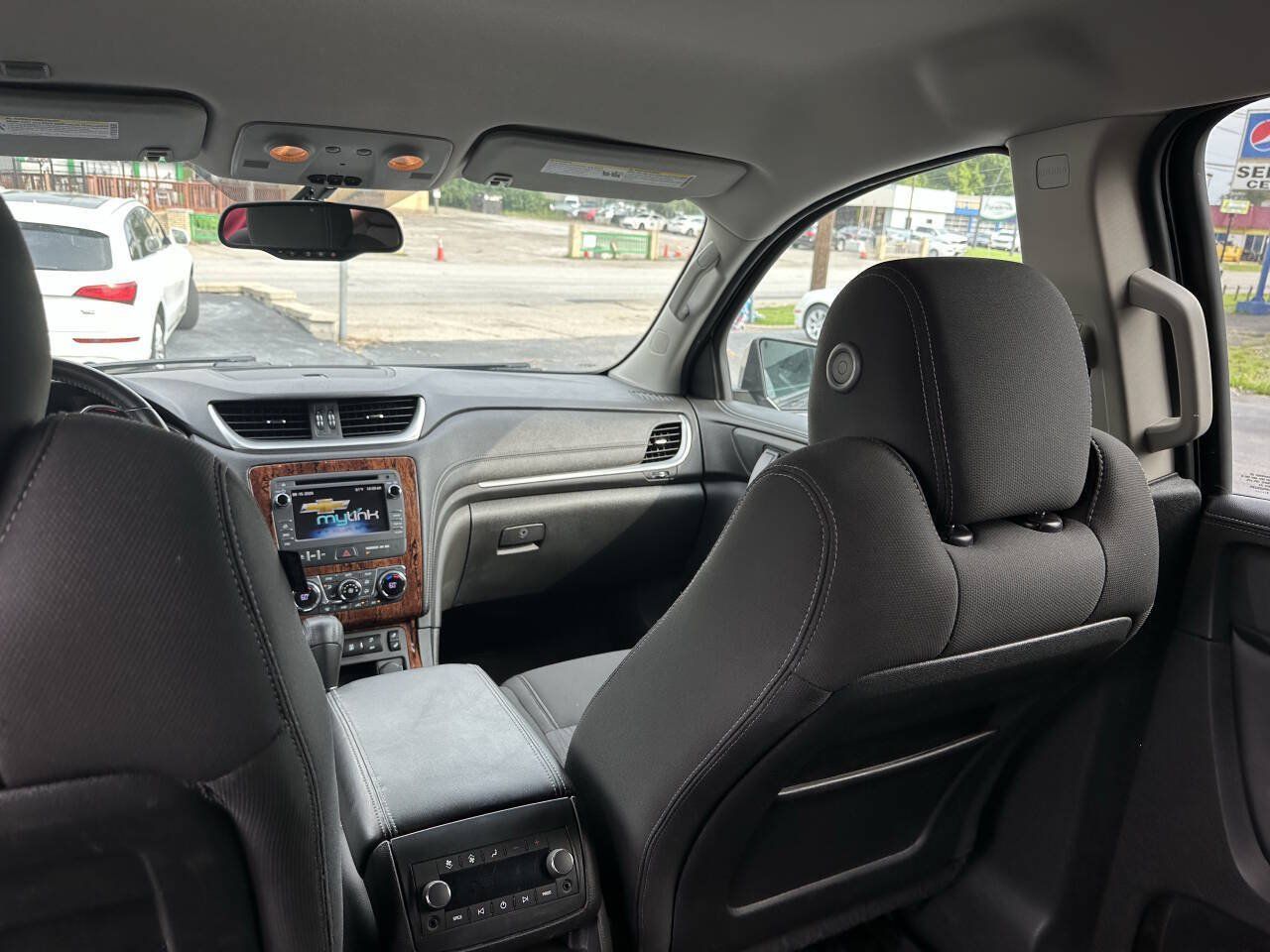 Used 2014 Chevrolet Traverse LT AWD/4WD image 7
