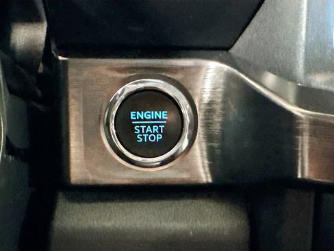 Used 2025 Ford F350 Lariat AWD/4WD image 20