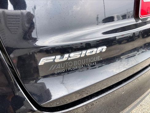 Used 2019 Ford Fusion SE image 21