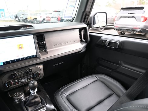 Used 2025 Ford Bronco Big Bend image 30