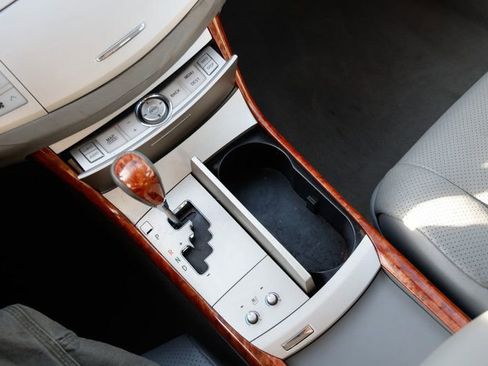 Used 2005 Toyota Avalon Limited image 37