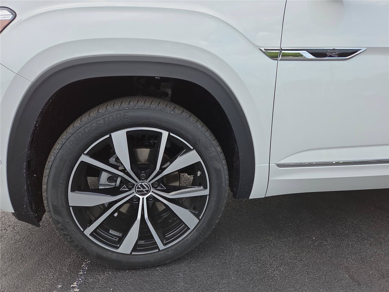 New 2026 Volkswagen Atlas SEL Premium R-Line AWD/4WD image 10