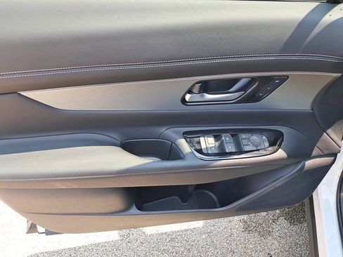 New 2025 Nissan Murano SL image 11