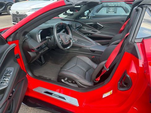 Used 2025 Chevrolet Corvette Z06 w/ Stealth Interior Trim Package RWD image 18