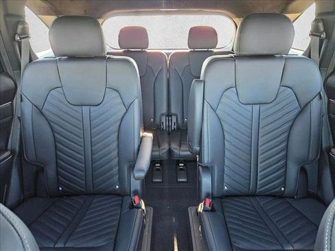 Used 2026 Kia Sorento SX Prestige image 17