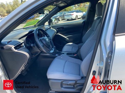 Certified 2025 Toyota Corolla Cross AWD Hybrid image 28