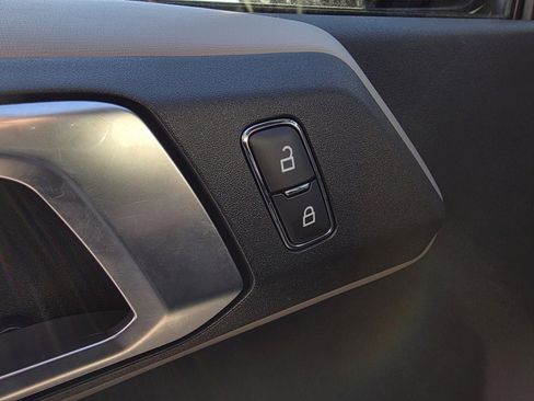 Used 2024 Ford Bronco Wildtrak image 12