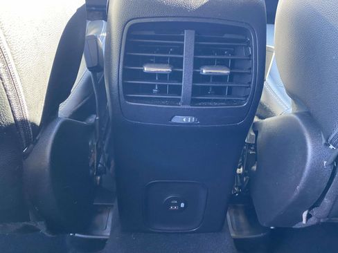 Used 2022 Ford Escape SEL image 11