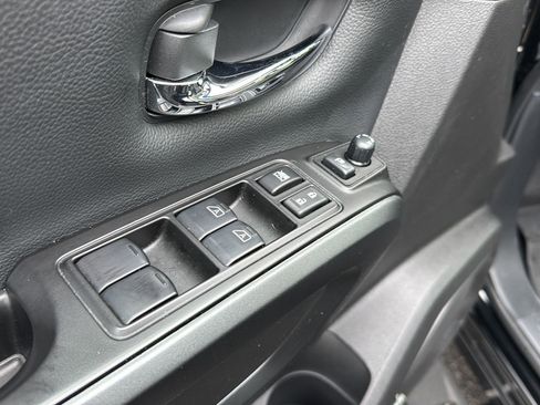 Used 2024 Nissan Titan PRO-4X w/ Pro-4x Convenience Package image 28