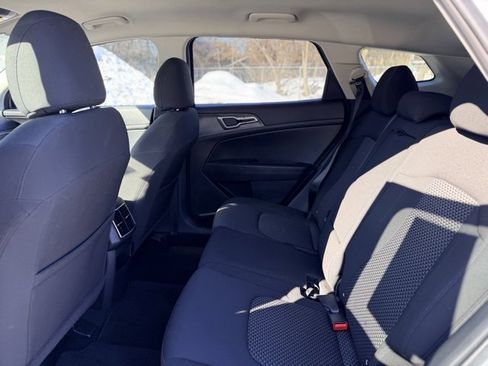 Used 2024 Kia Sportage LX image 21