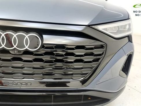 Used 2024 Audi Q8 e-tron Premium Plus w/ Premium Plus Package AWD/4WD image 25