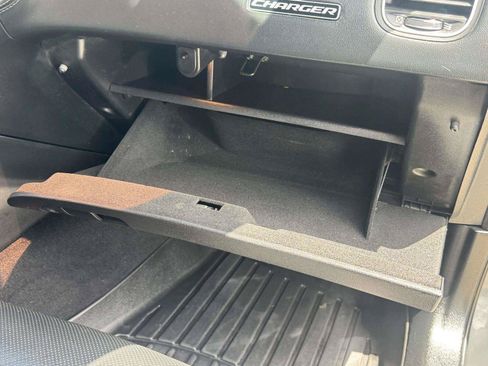 Used 2019 Dodge Charger SXT w/ Plus Group RWD image 52