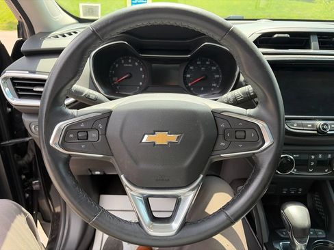 Used 2021 Chevrolet TrailBlazer LT w/ Sun and Liftgate Package AWD/4WD image 5