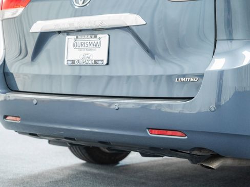 Used 2014 Toyota Sienna Limited image 21