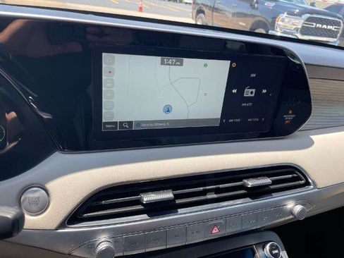 Used 2022 Hyundai Palisade Limited FWD image 22