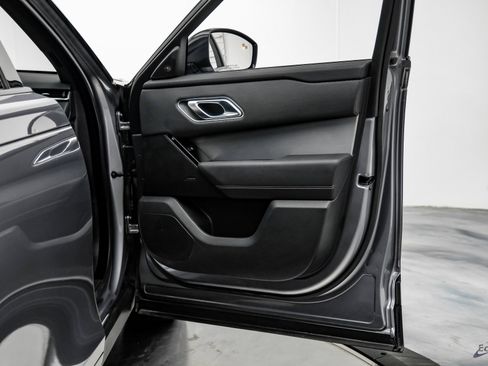 Used 2022 Land Rover Range Rover Velar R-Dynamic S image 72