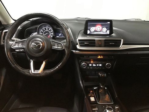 Used 2018 MAZDA MAZDA3 Touring FWD image 21