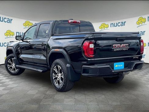 Used 2024 GMC Canyon AT4 w/ AT4 Premium Package AWD/4WD image 4