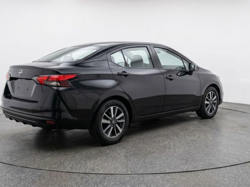 Used 2025 Nissan Versa SV FWD image 9